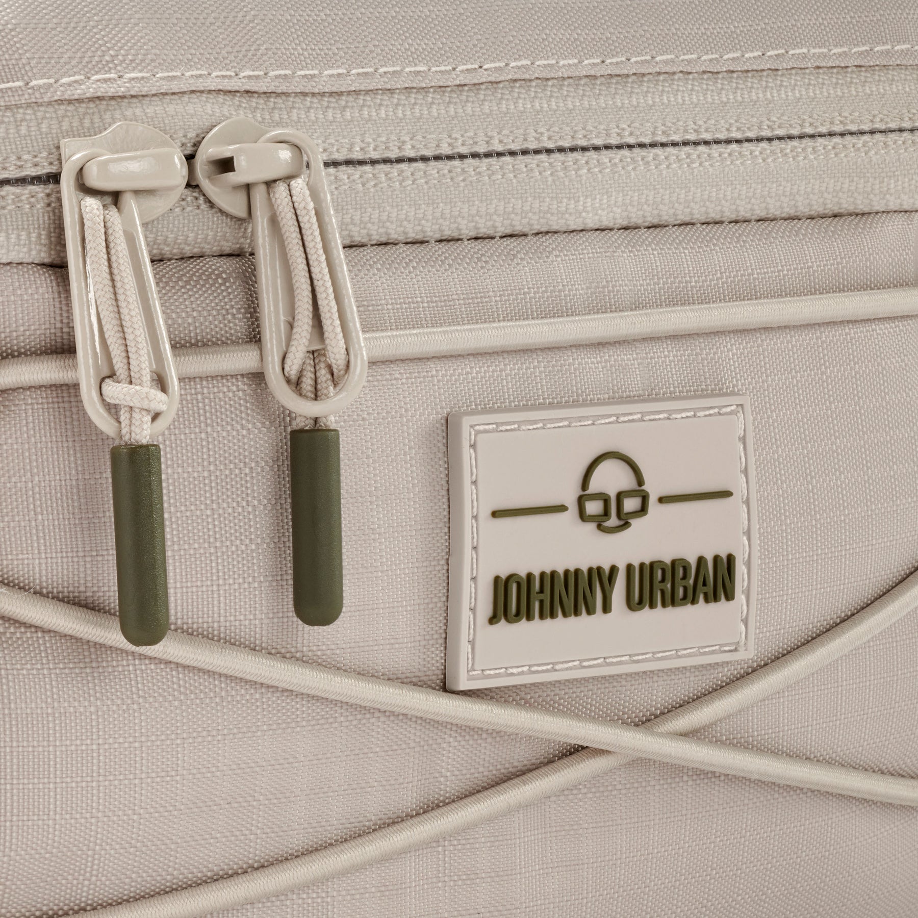 Beige Bauchtasche 'Devin' von Johnny Urban mit zwei Reißverschlüssen und Logo-Patch