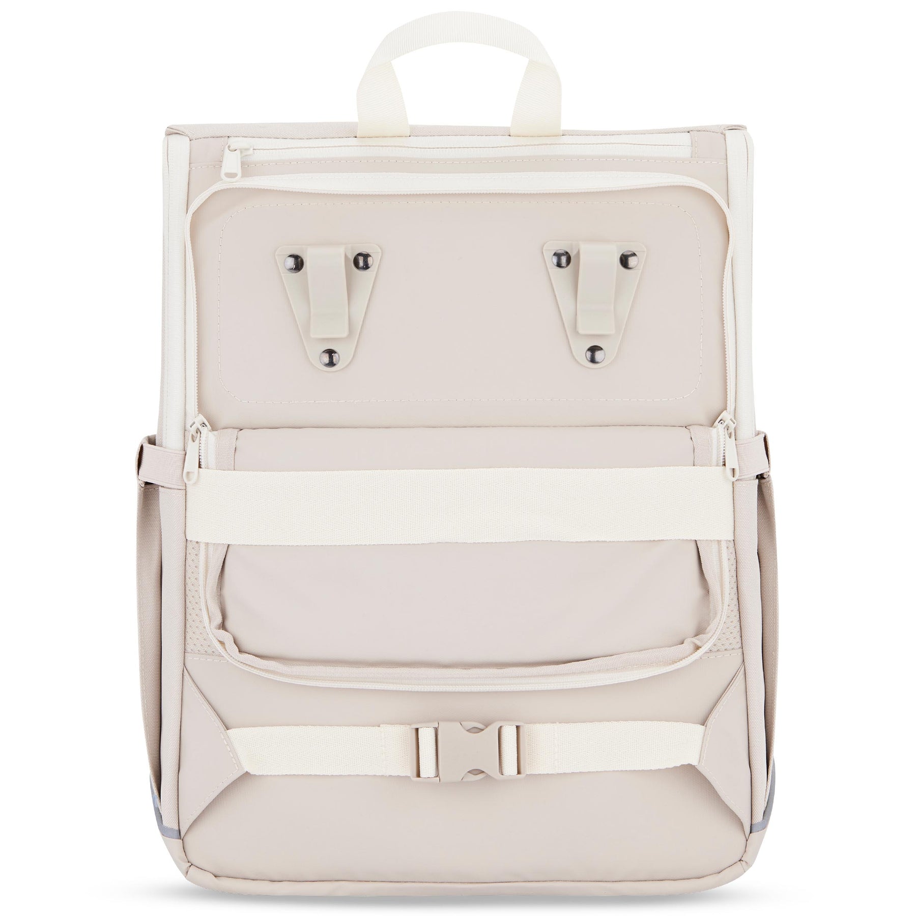 Beiger, rechteckiger Fahrradrucksack 'Mika' mit weißen Schnallen, Griff und Riemen zum Befestigen am Gepäckträger