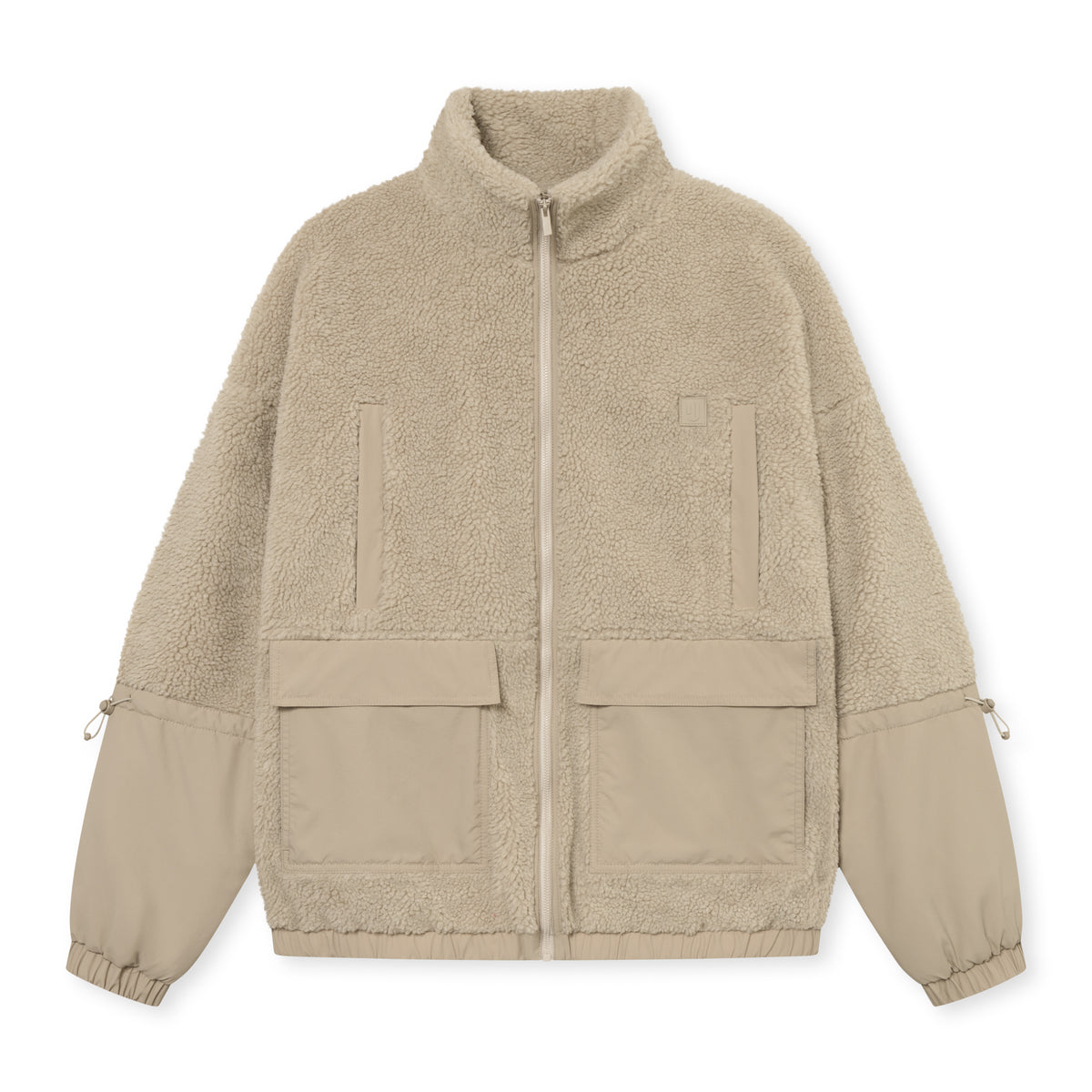 Teddy Fleecejacke 'Carson' in Beige mit Reißverschluss, zwei Brusttaschen, zwei großen Taschen mit Klappen und elastischem Saum und Ärmeln