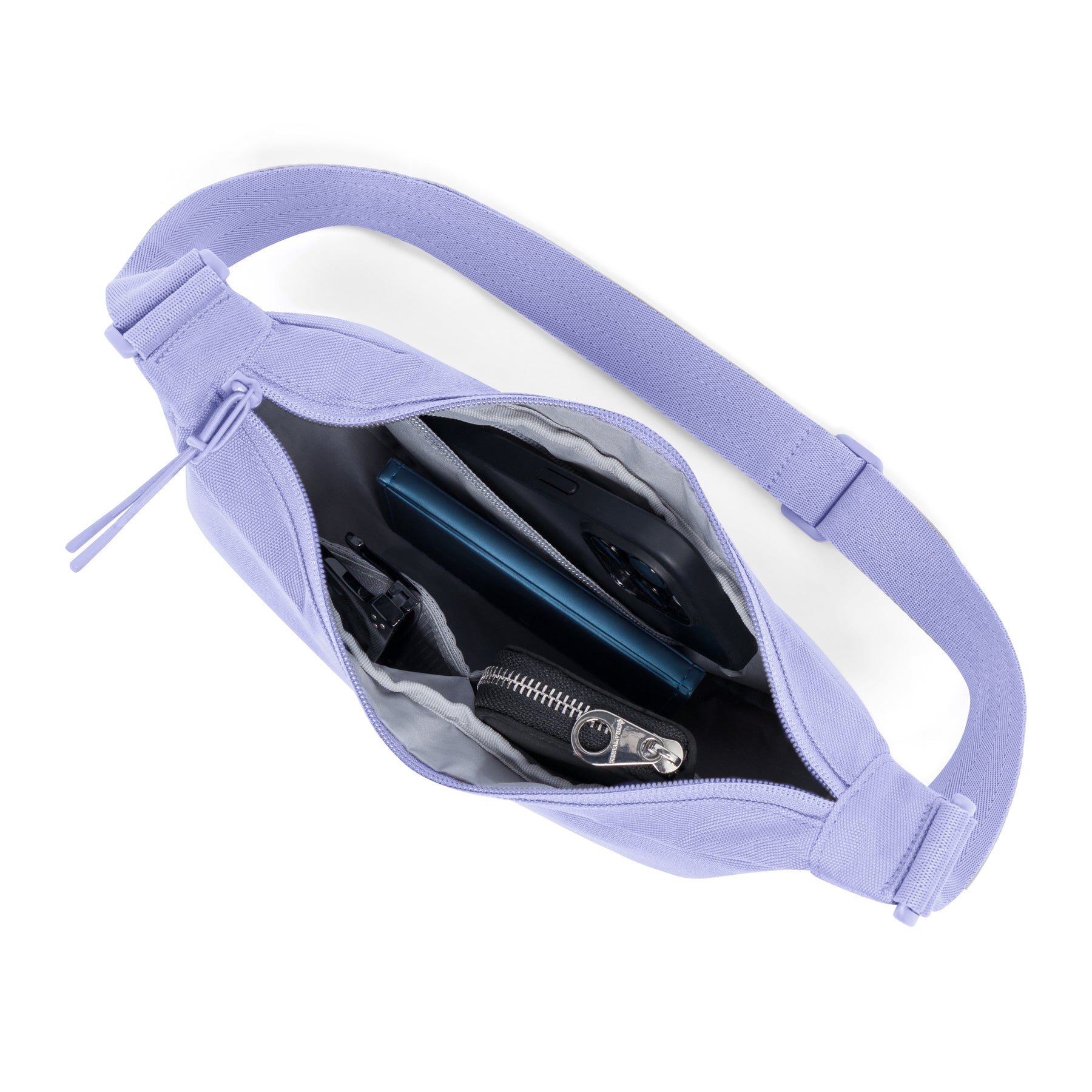 Halbmondtasche 'Ally Small' in fliederfarben mit Reißverschluss, Innenfächern und Gegenständen