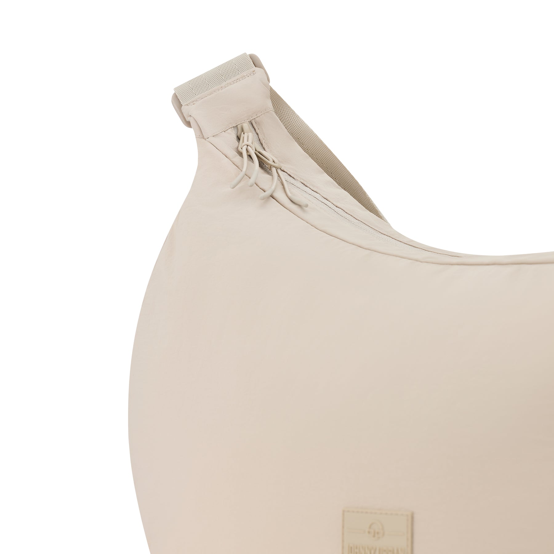 Beige Half Moon Bag 'Kaia XL' aus glattem Material mit verstellbarem Schultergurt