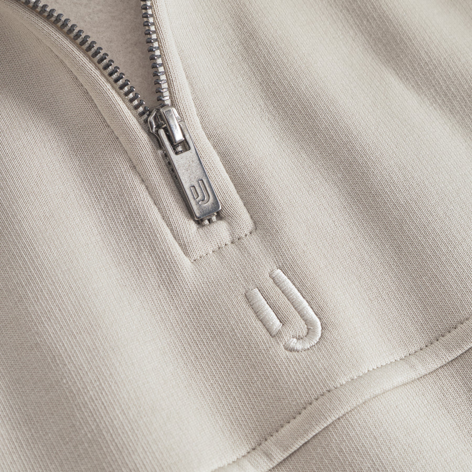 Beiger Half Zip Sweatshirt 'Cooper' mit Metallreißverschluss und gesticktem Johnny Urban Logo