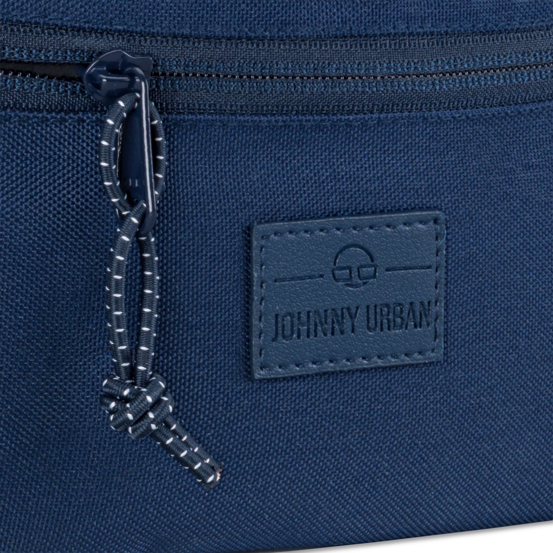Dunkelblaue Bauchtasche 'Erik Small' von Johnny Urban mit Reißverschluss und Logo-Patch