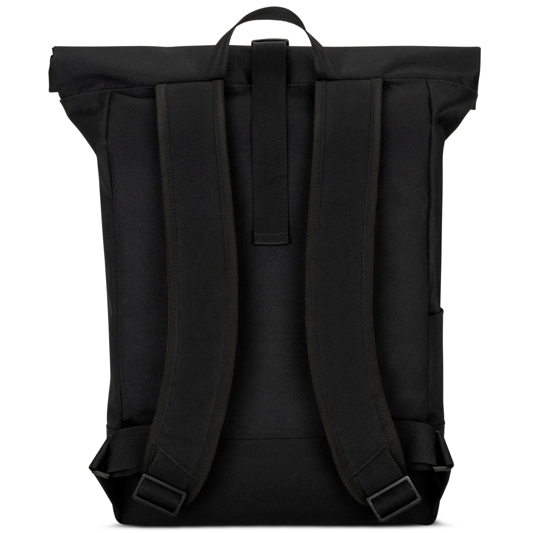 Schwarzer Rolltop-Rucksack 'Robin Large' von Johnny Urban, Rückseite mit verstellbaren Schultergurten und Trageschlaufe