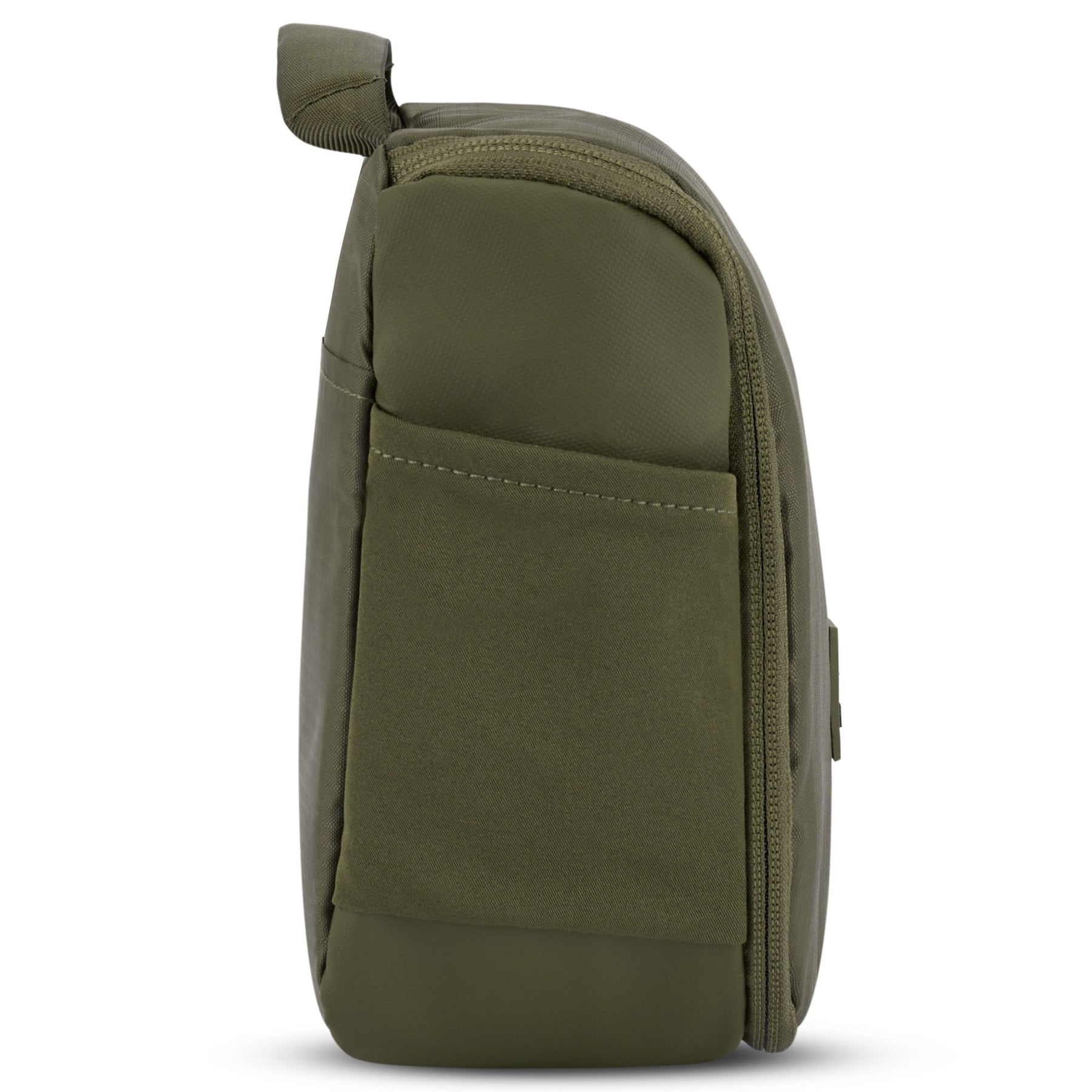 Olivefarbene Kulturtasche 'Logan' von Johnny Urban mit Reißverschluss und Außenfach