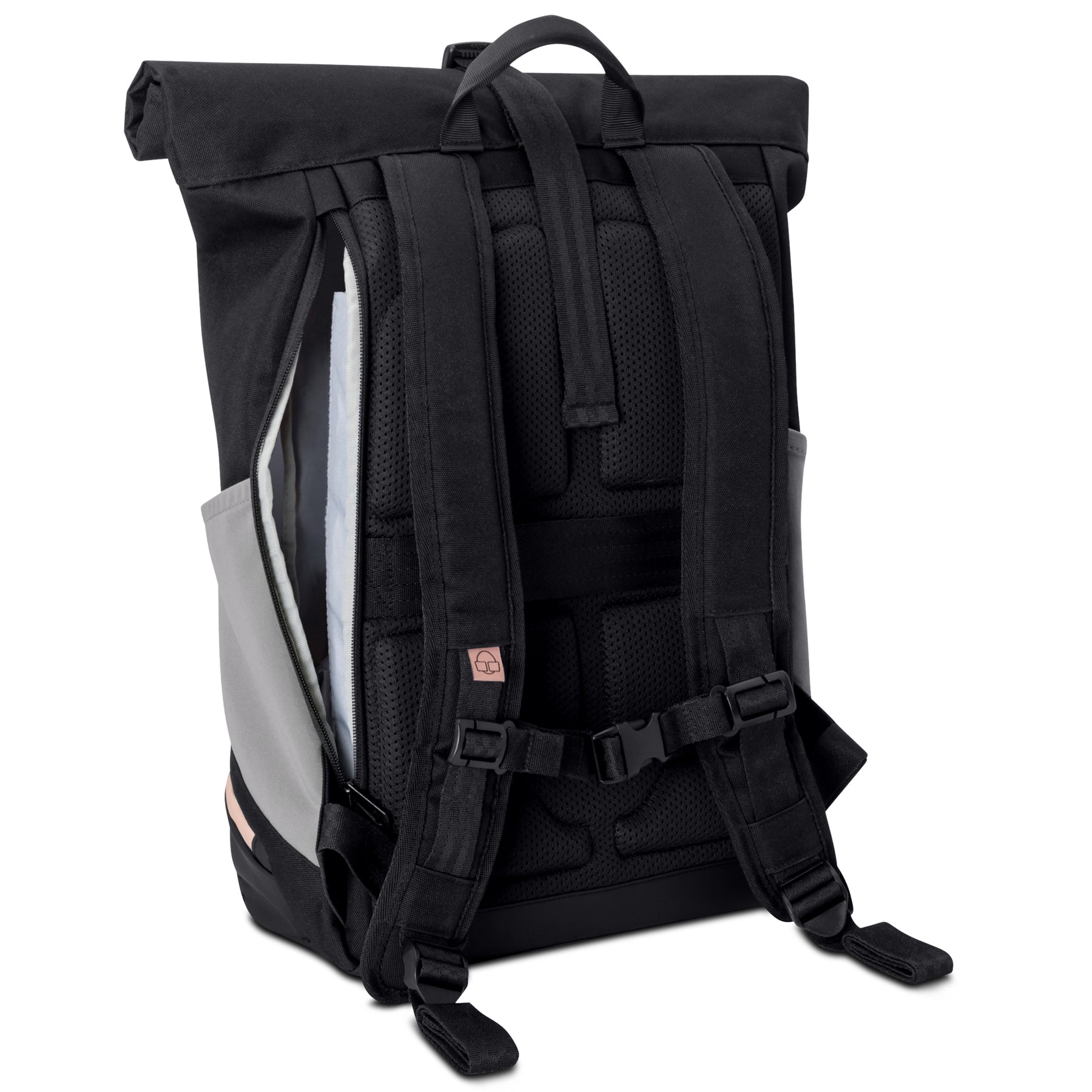 Johnny Urban Rolltop Rucksack Allen Medium in Schwarz und Grau mit gepolsterten Trägern und Rückenbereich, seitlicher Reißverschluss offen