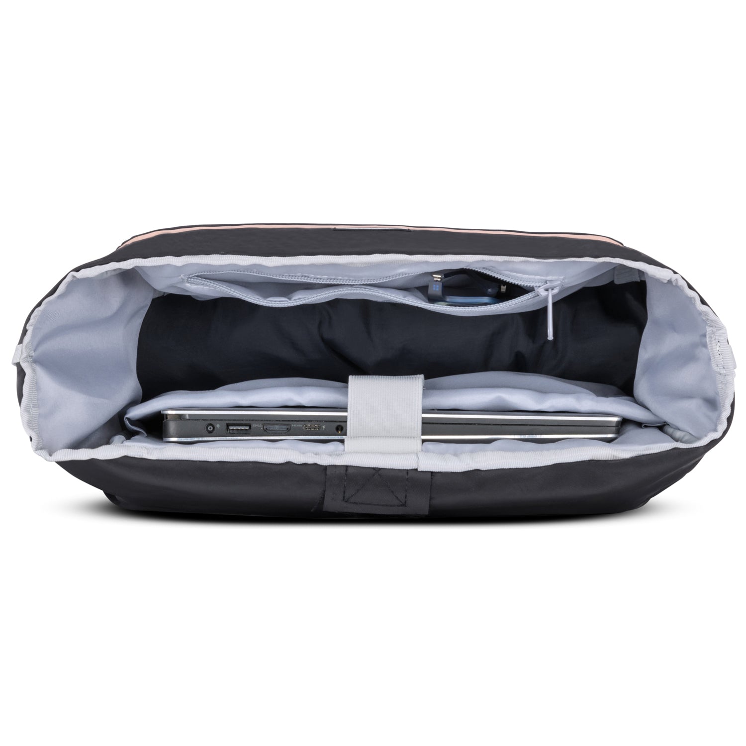 Innenansicht des Rolltop Rucksacks Allen Large mit Laptopfach und Zubehörfach