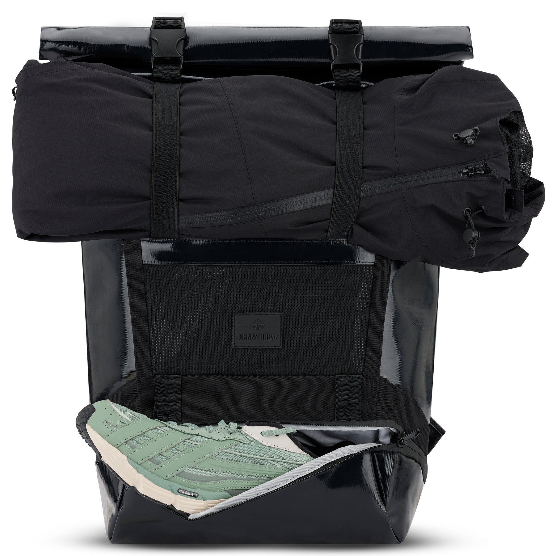 Schwarzer Johnny Urban Rolltop-Rucksack Ashton mit separatem Schuhfach, geöffnet mit sichtbar grün-weißen Sneakern