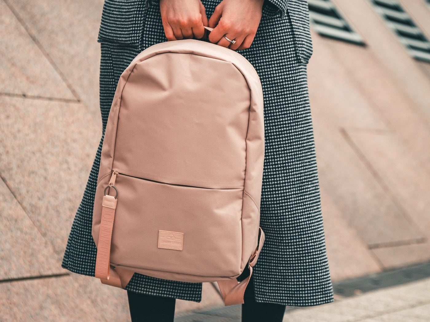 Teenager Rucksack Milo in rosa für die Schule - Johnny Urban