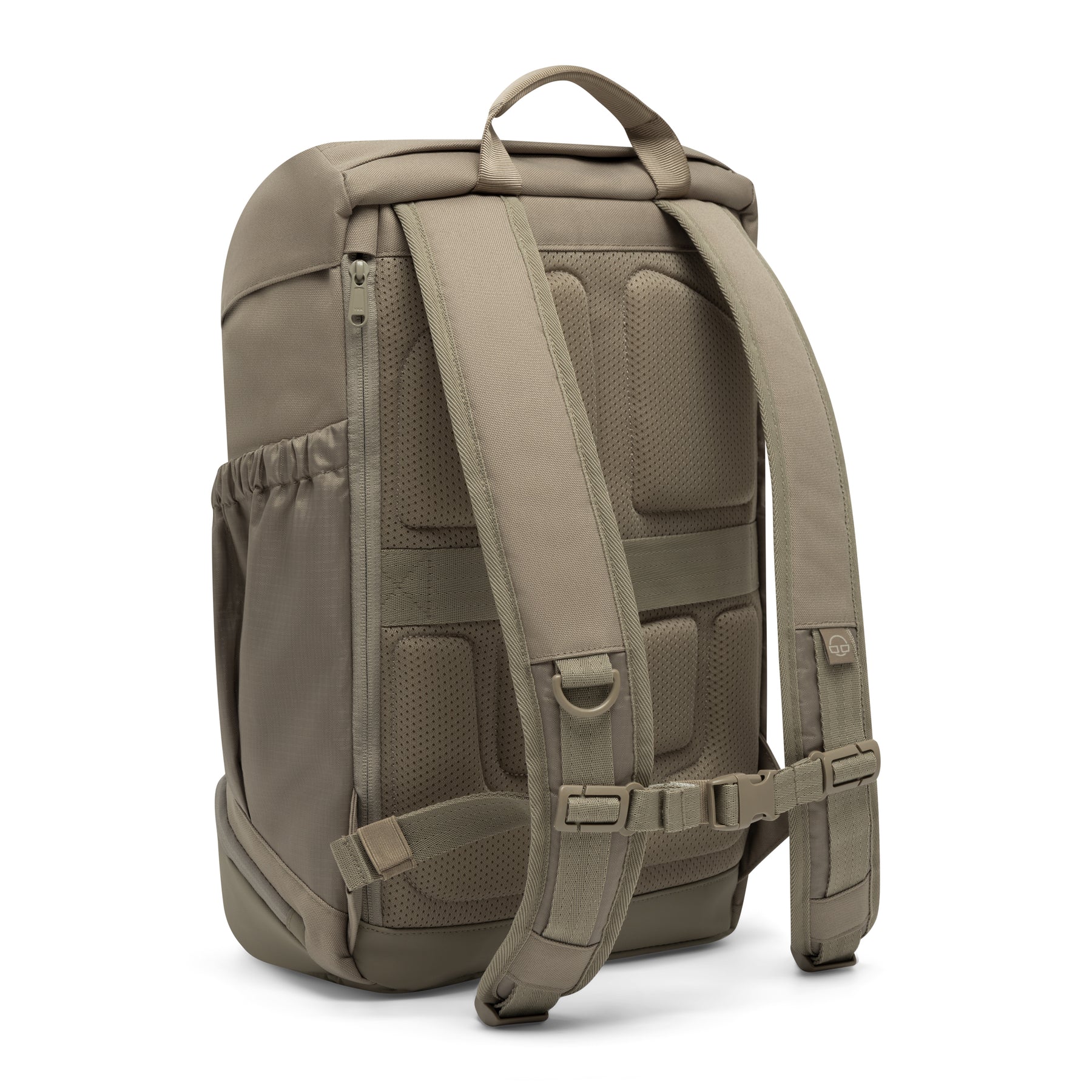 Rucksack 'Nico' von Johnny Urban in Taupe mit gepolsterten Rücken- und Schultergurten