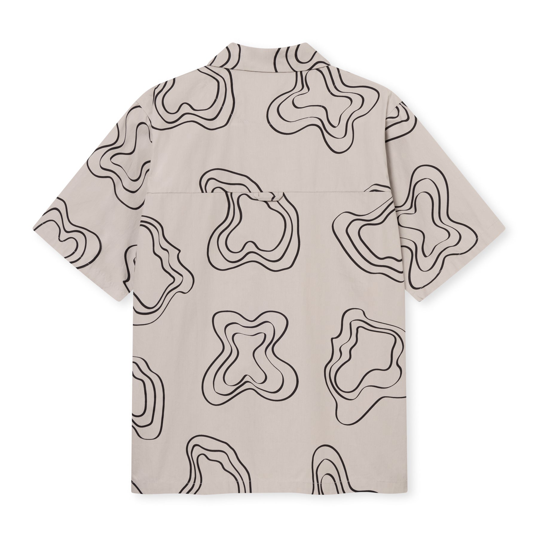 Herrenhemd 'Spencer' in Sandfarbe mit schwarzen abstrakten Linienmustern, kurzärmelig