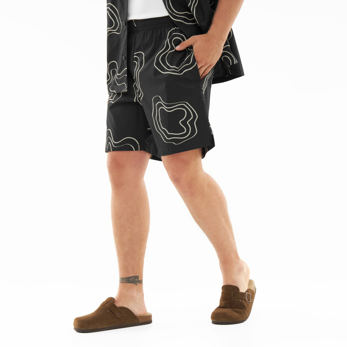 Schwarze Herren-Shorts mit weißem Muster aus dem Set 'Spencer'