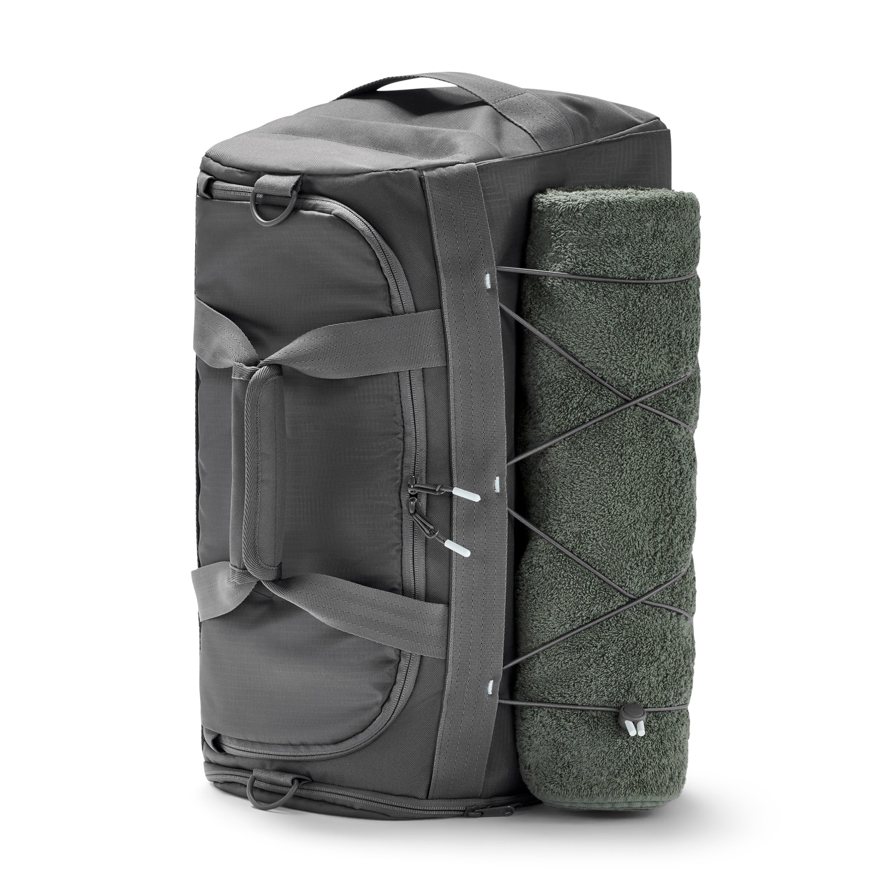 Graue Johnny Urban Duffle Bag 'Shawn Medium' mit seitlich befestigtem, dunkelgrünem Handtuch