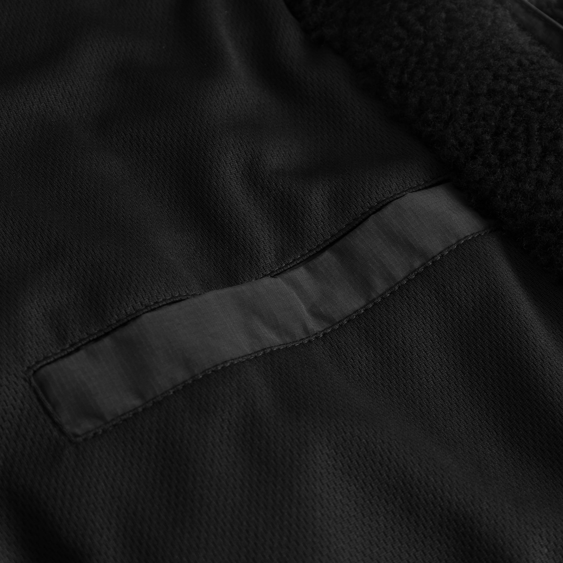 Schwarze Johnny Urban Teddy Fleecejacke 'Carson' mit weichem Stoffdetails