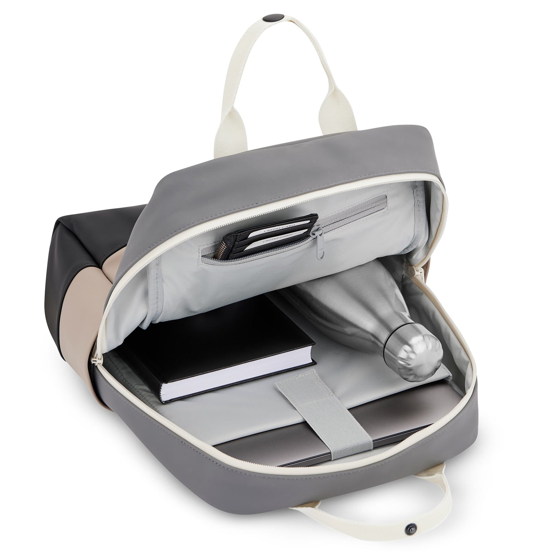 Rucksack 'Hailey' in Beige und Grau, geöffnet, mit Wasserflasche, Buch, Laptop und Kartenfach im Innenraum