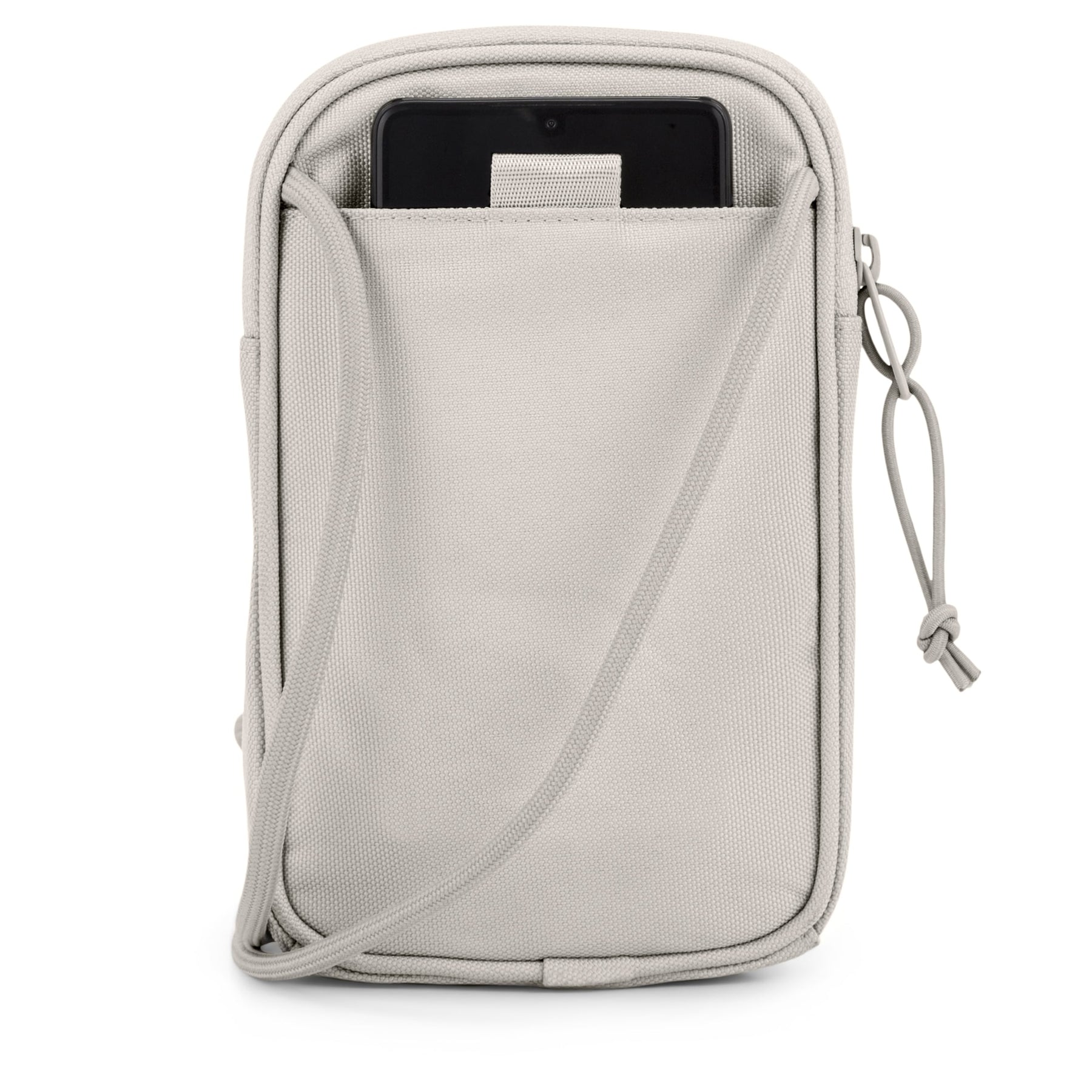Sandfarbene Umhängetasche 'Josh' aus robustem Material mit sichtbarem Smartphone im vorderen Fach