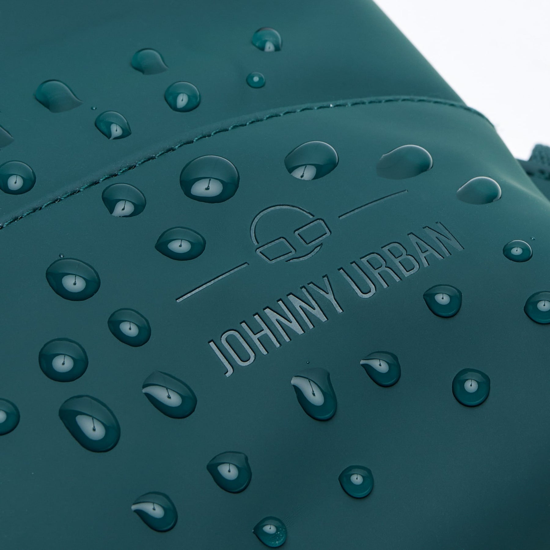 Wasserabweisendes Material mit geprägtem 'Johnny Urban' Logo auf Rucksack Damen 'Ruby'