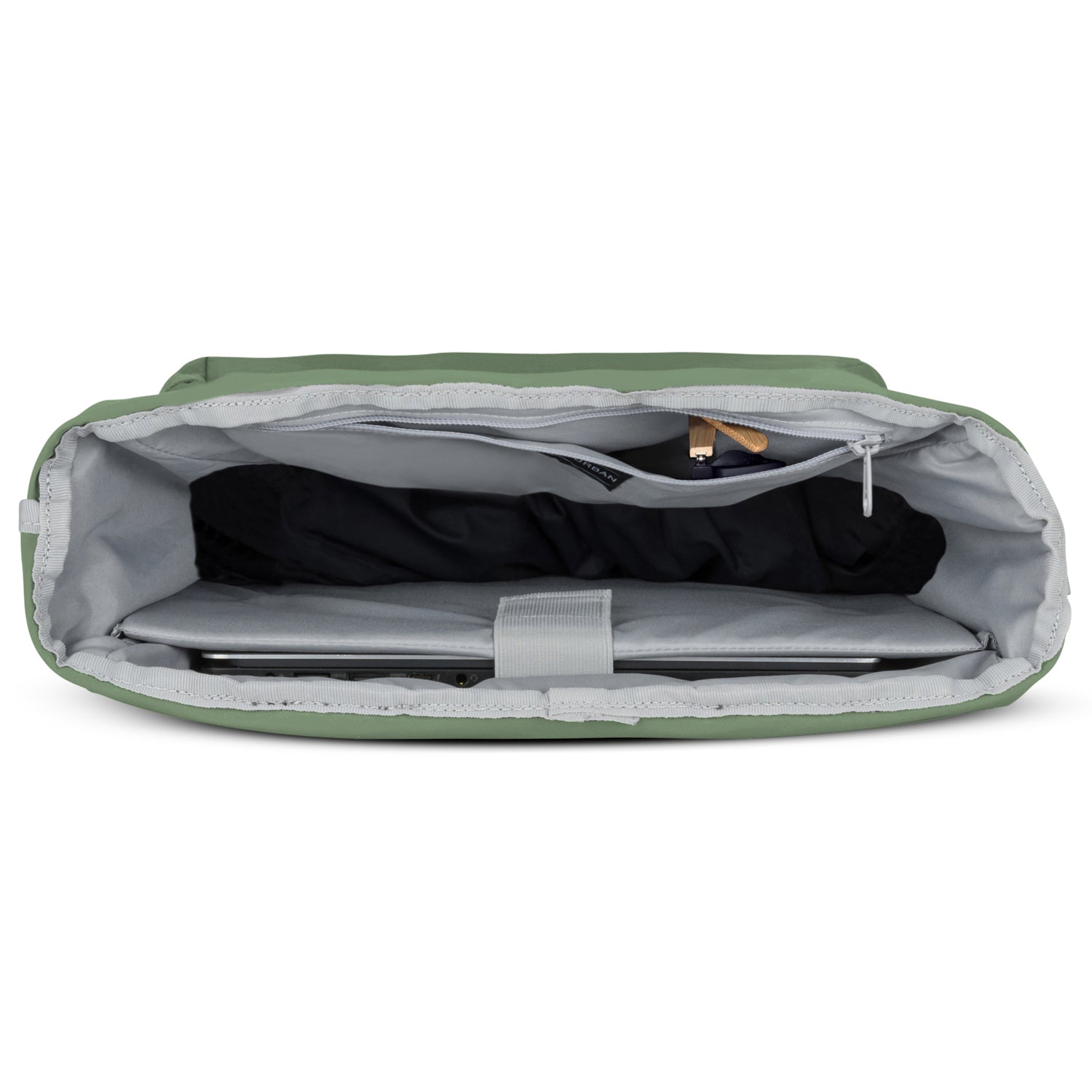 Geöffneter grüner Rolltop Rucksack 'Robin Large' mit gepolstertem Laptopfach und innere Reißverschlusstasche