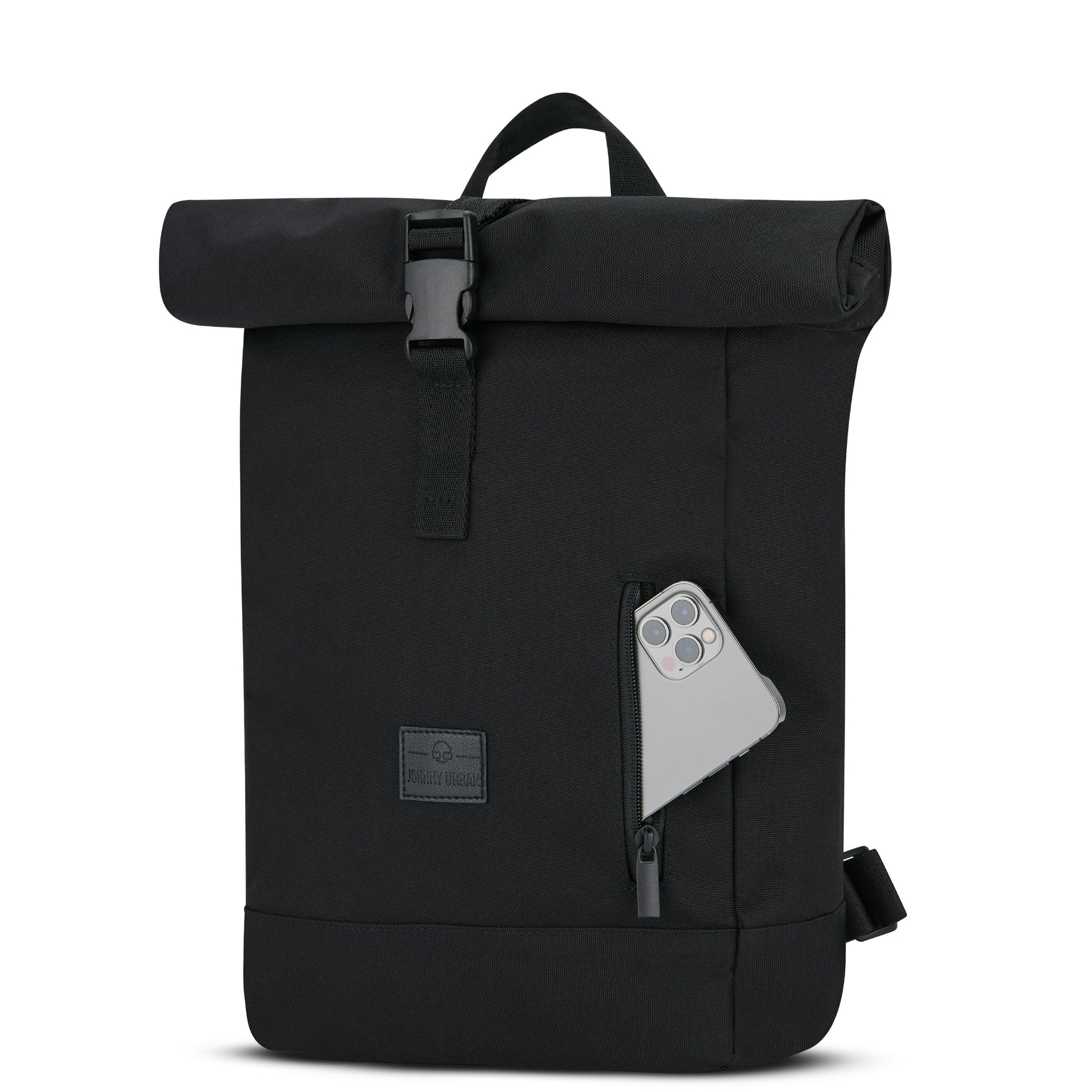 Schwarzer Rolltop Rucksack 'Robin Small' von Johnny Urban mit seitlichem Reißverschlussfach und grauem Smartphone