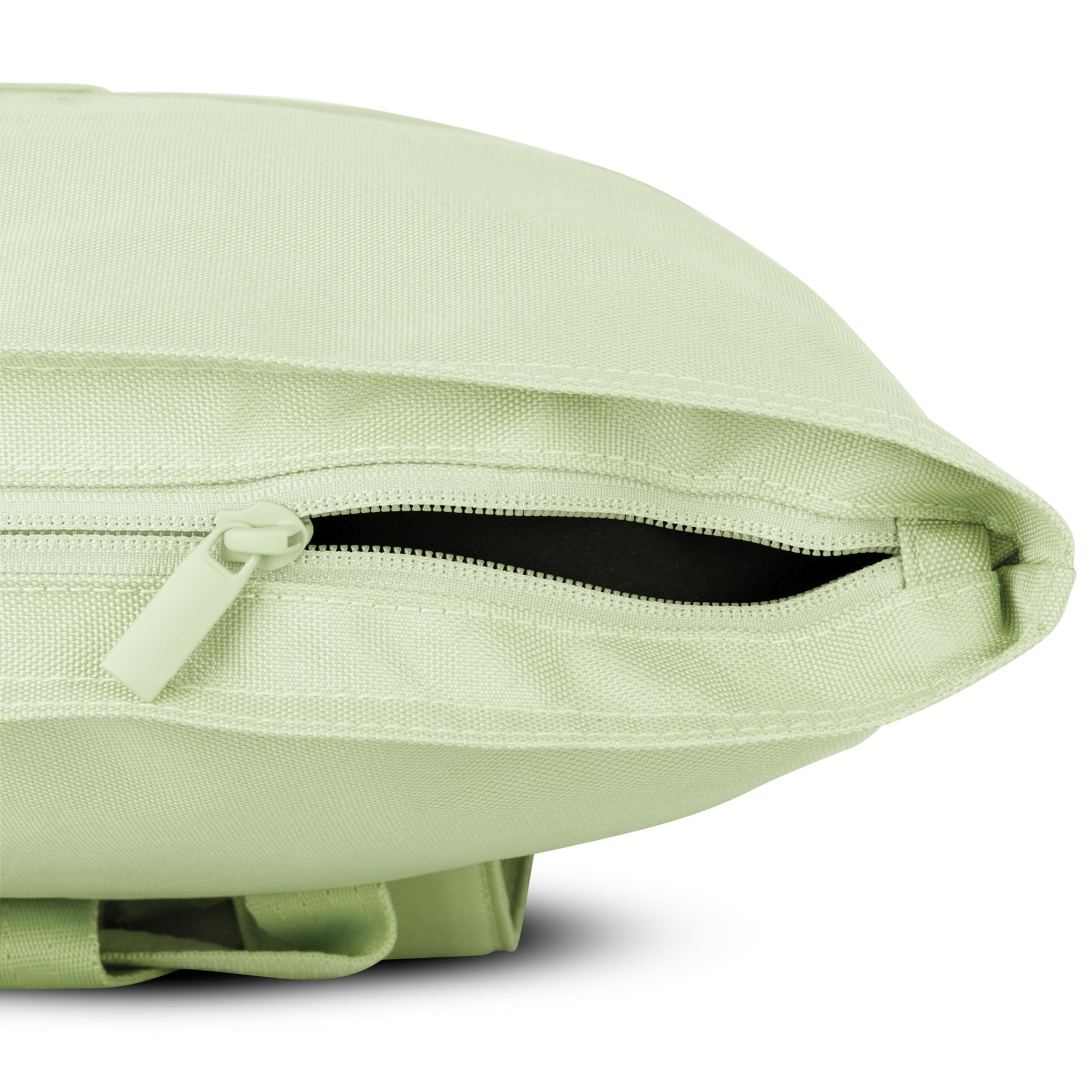 Rolltop Rucksack Robin Medium von Johnny Urban in hellgrün mit Reißverschlusstasche