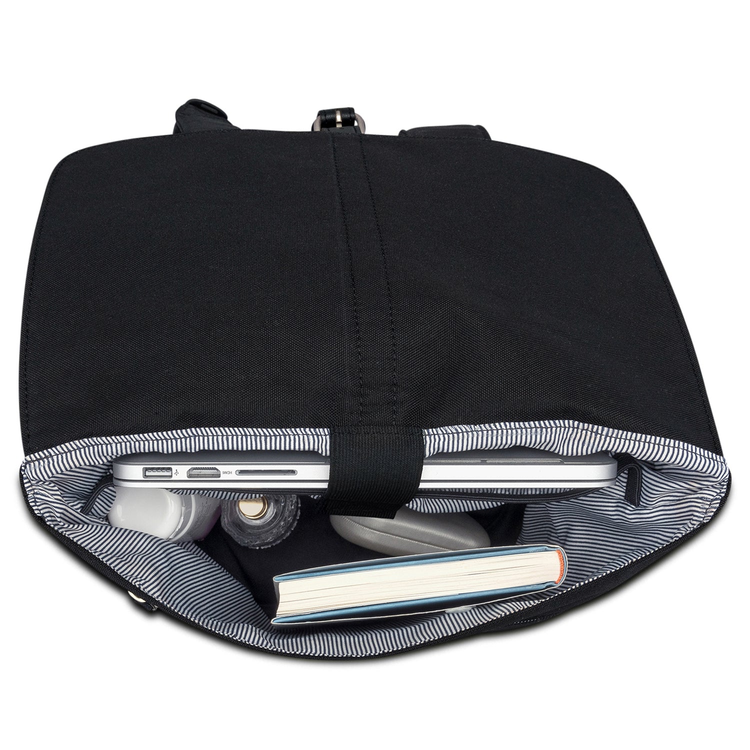 Schwarzer Damenrucksack 'Mia' mit gepolstertem Laptopfach, Innenfutter gestreift, mit Buch, Wasserflasche und Brillenetui gefüllt