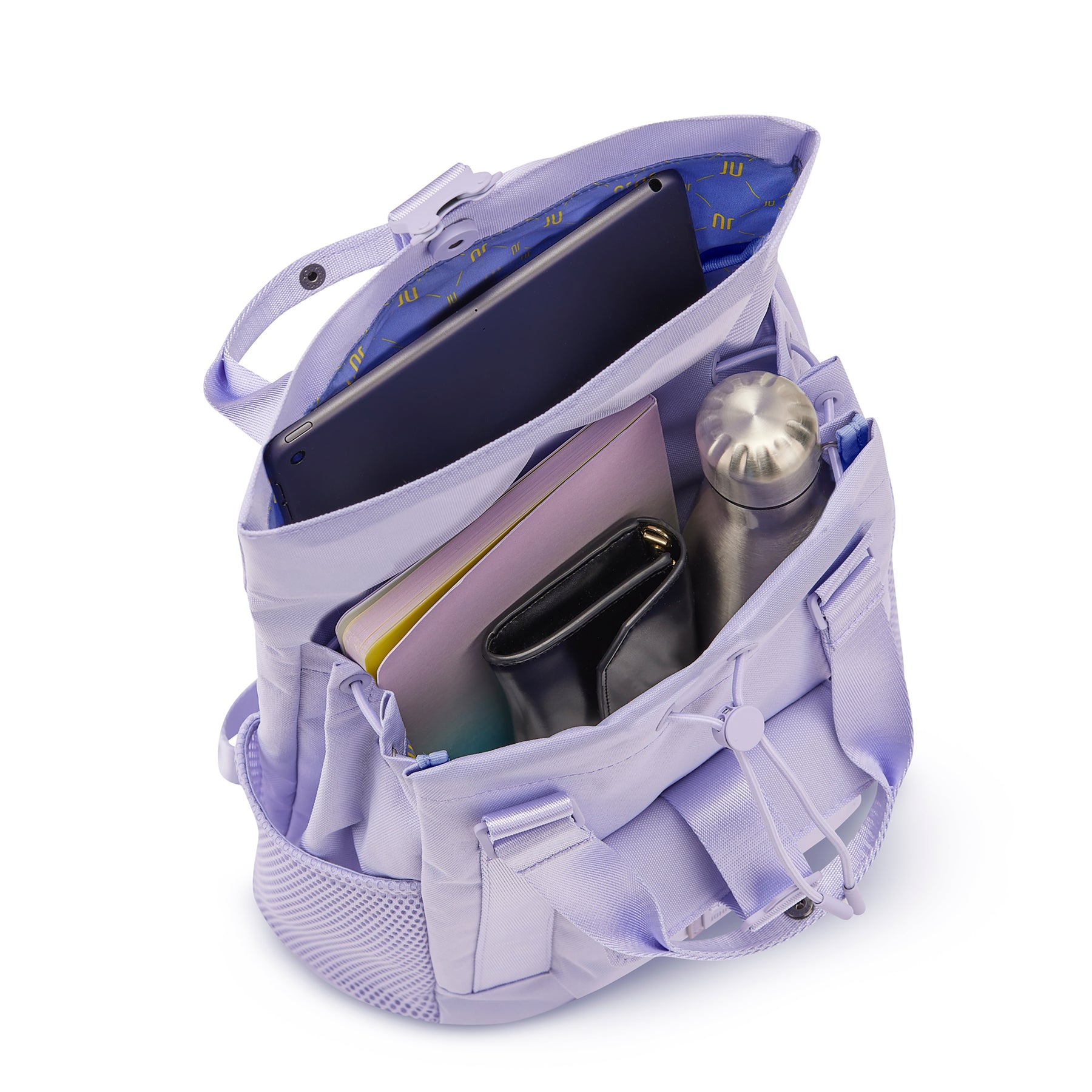 Lila Rucksack 'Jules' geöffnet mit Tablet, Notizbuch, Geldbörse und Trinkflasche