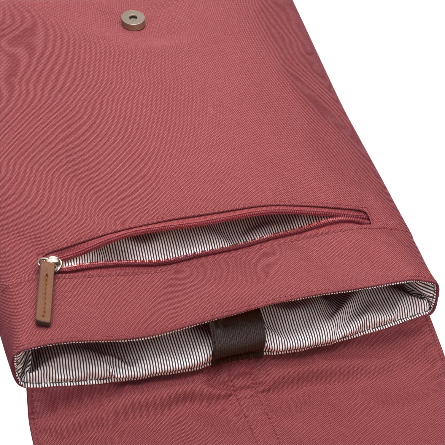 Kleiner Damenrucksack 'Mia' in Rot mit Reißverschlusstasche und gestreiftem Innenfutter