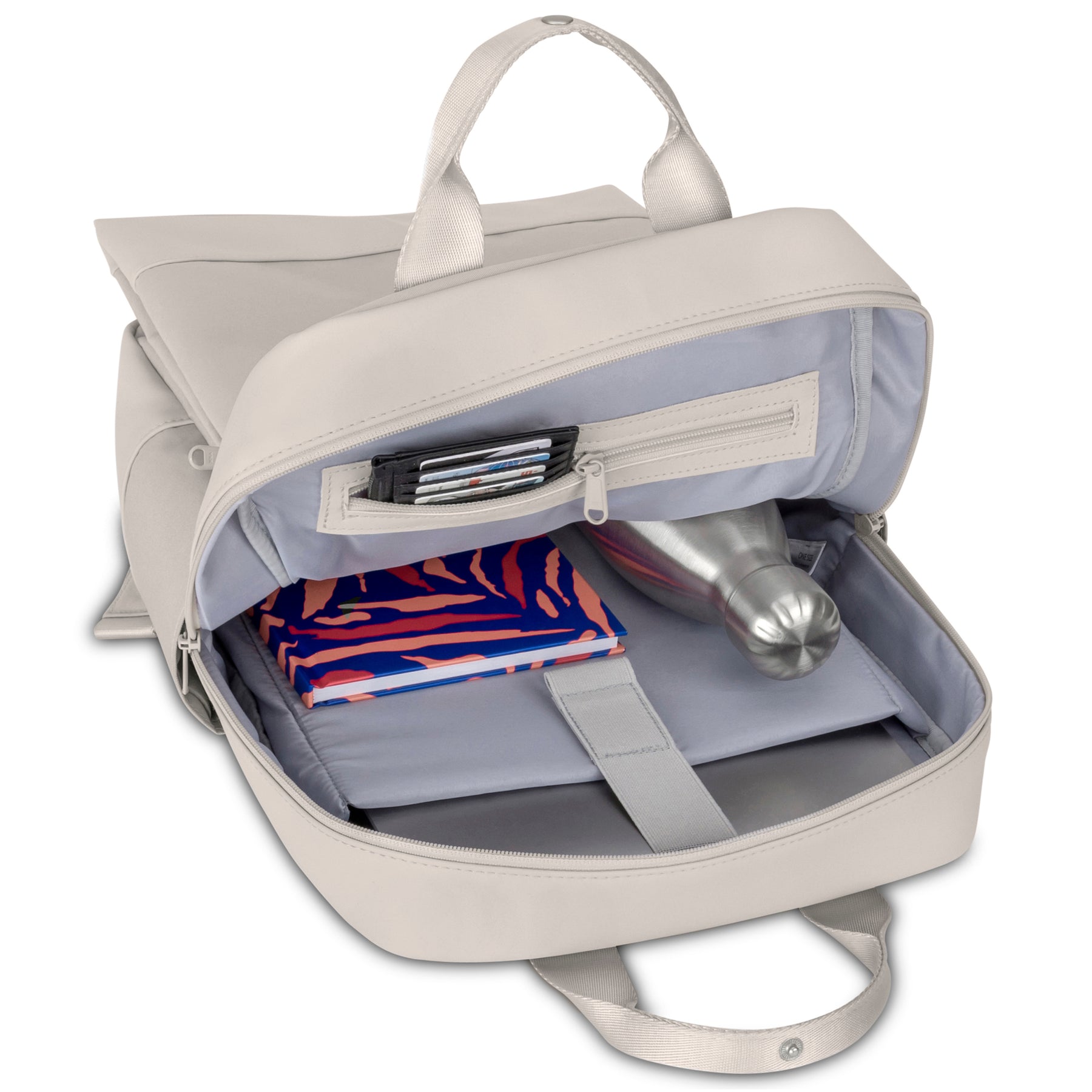 Hellbeiger Rucksack 'Jona Large' offen mit Laptopfach, Notizbuch, Wasserflasche und Kartenfächern