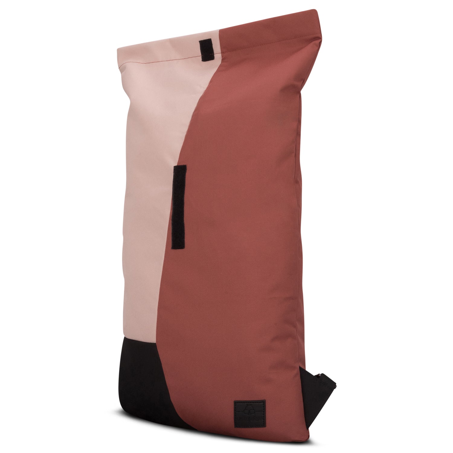 Rucksack Oskar in bunten Farben mit Rollverschluss und schwarzem Boden