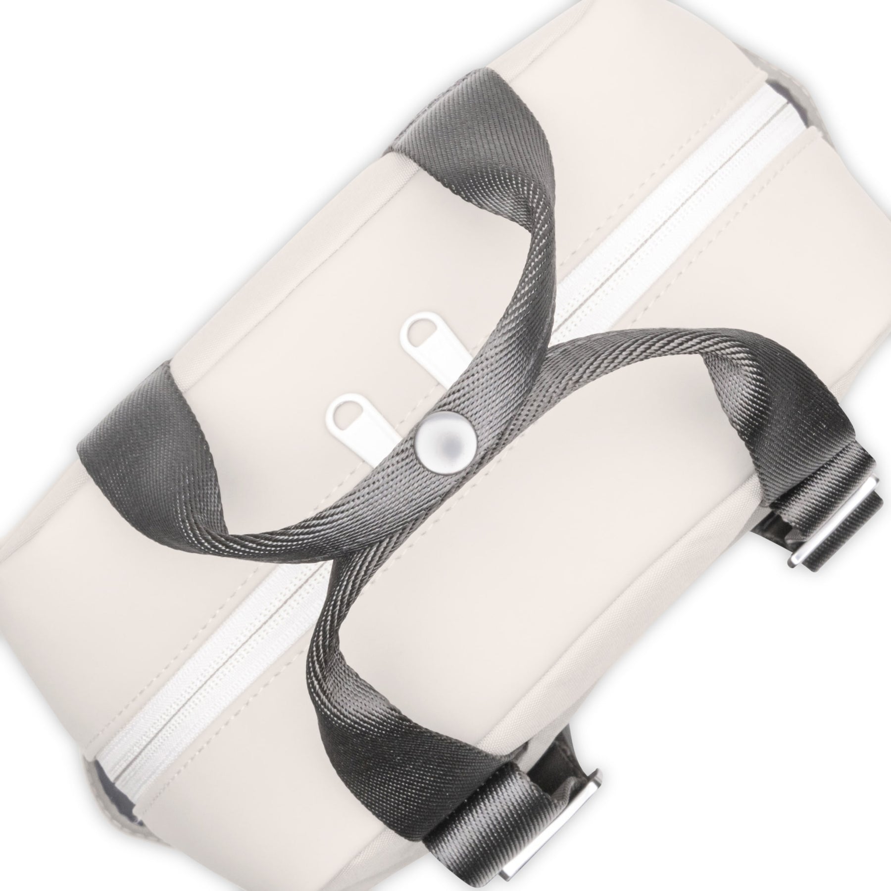 Kleiner Rucksack Jona Small in Sandgrau mit weißen Reißverschlüssen und schwarzen verstellbaren Tragegurten