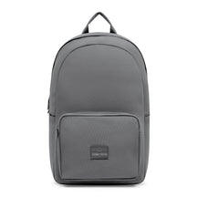 Dunkelgrauer Rucksack 'Mo' von Johnny Urban mit Fronttasche und Logo
