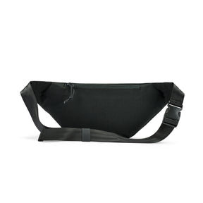 Große schwarze Bauchtasche 'Erik Large' von Johnny Urban mit verstellbarem Gurt und Reißverschluss