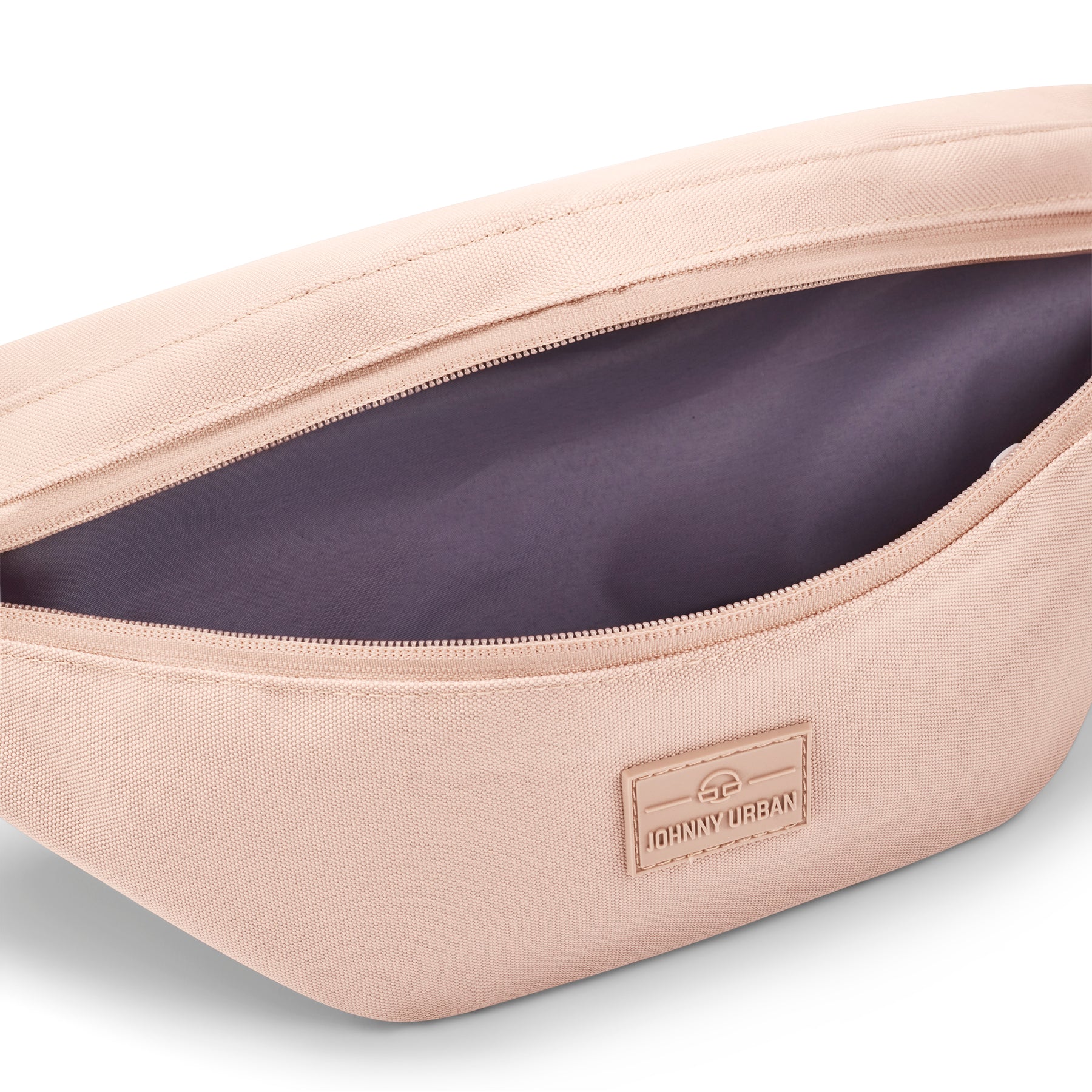 Große rosa Bauchtasche 'Erik Large' von Johnny Urban mit geöffneter Reißverschlusstasche und grauem Innenfutter