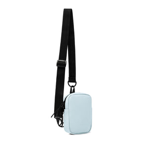 Front Pack 'Toby' von Johnny Urban, hellblau, mit verstellbarem schwarzem Gurt