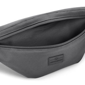 Große dunkelgraue Bauchtasche 'Erik Large' von Johnny Urban mit Reißverschluss offen