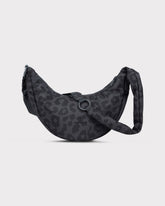 Half Moon Bag "Lou Medium" grau leo