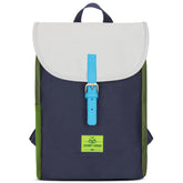 Kinderrucksack 'Liam' von Johnny Urban mit dunkelblauem Hauptfach, weißem Deckel, blauem Verschlussriemen und grünen Seitenteilen