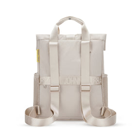 Beiger Rucksack 'Jules' von Johnny Urban mit verstellbaren Trägern und seitlichen Netztaschen