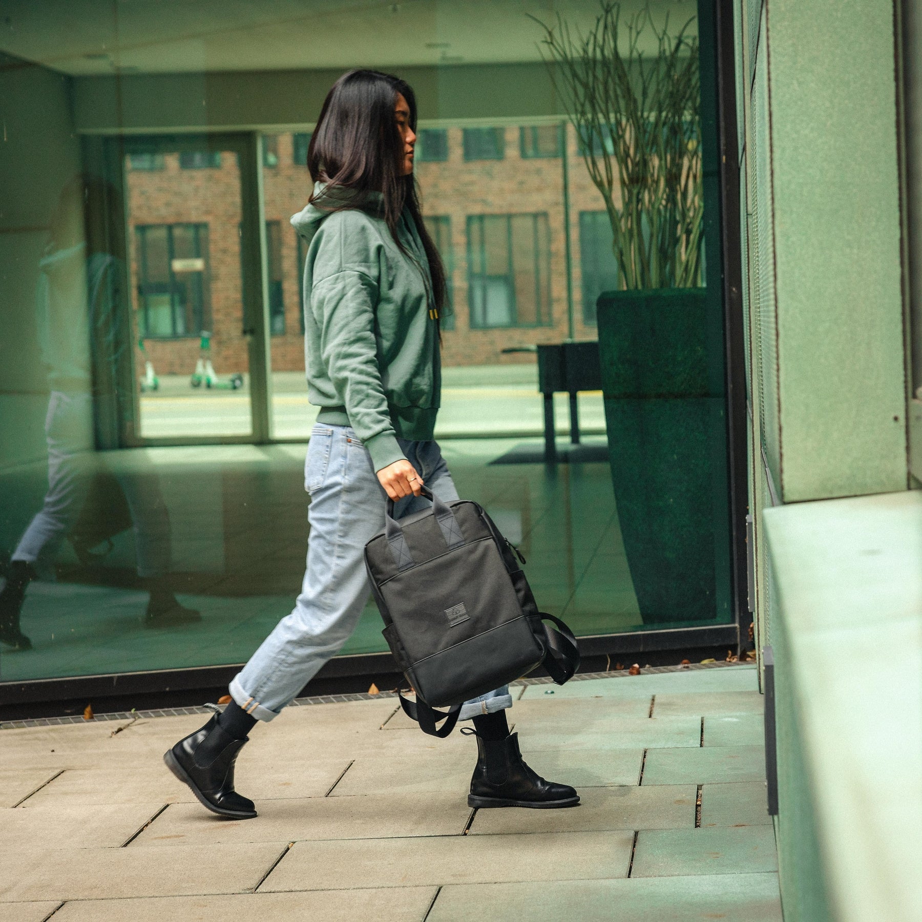 Moderner Daypack Rucksack für Damen.