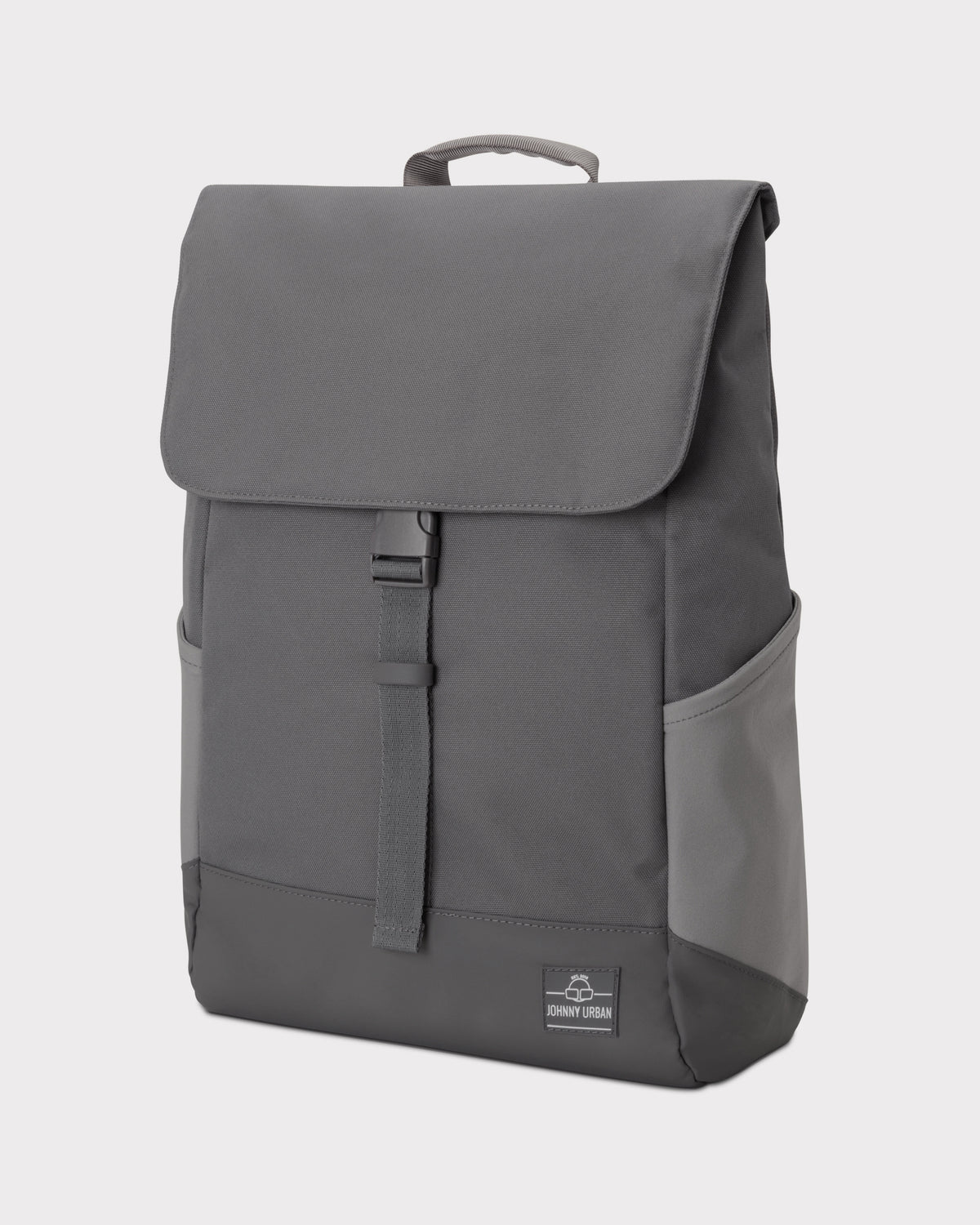 Dunkelgrauer Tagesrucksack 'Mika' von Johnny Urban mit Klappe und Steckverschluss